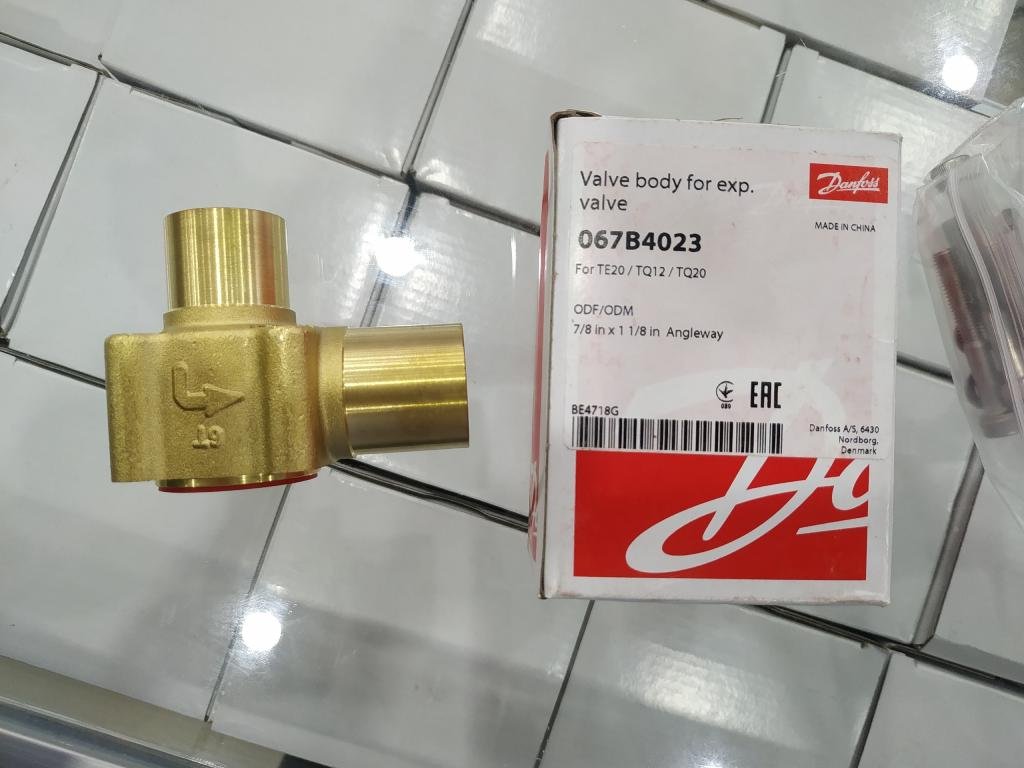 than-van-tiet-luu-danfoss-te-12-067b4023 (2)